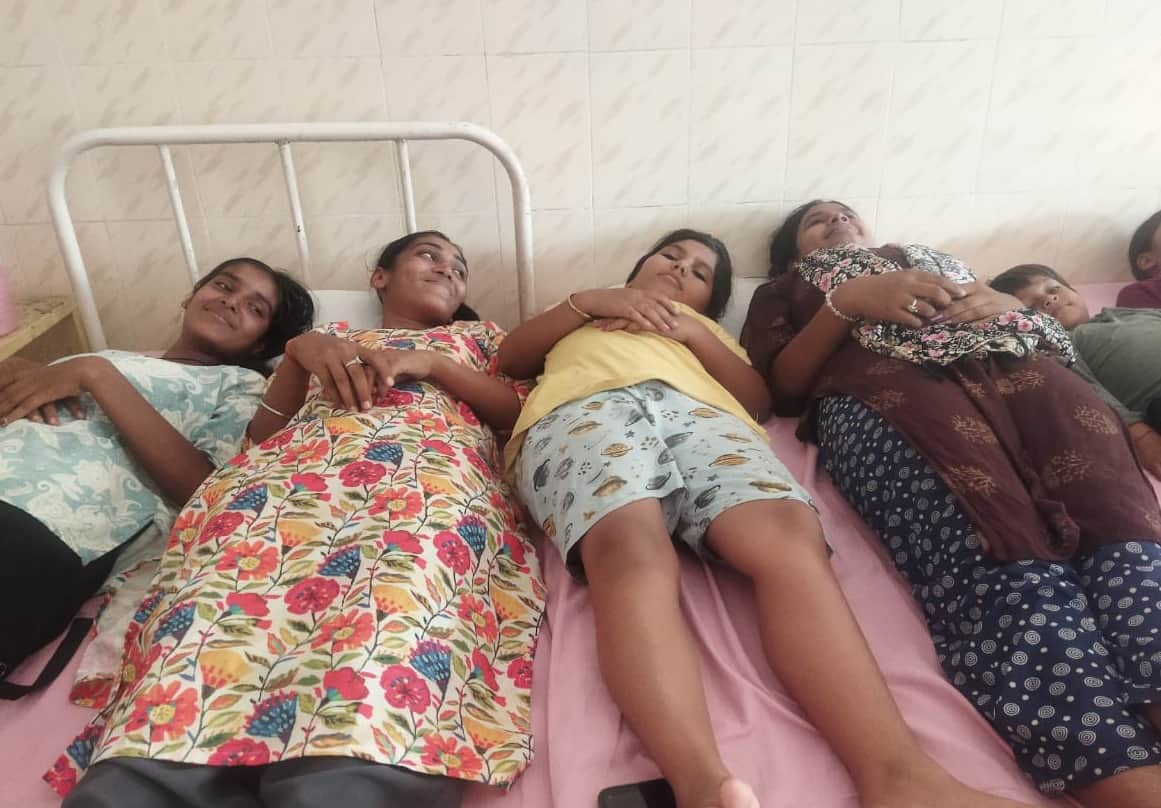 21 children fall ill after eating gupchup at Bhiloni market timely treatment averts a major tragedy in Bemeta