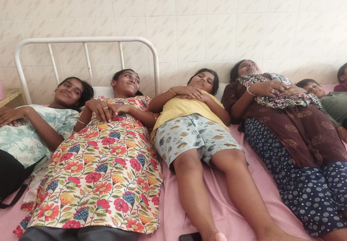बच्चों को अस्पताल में भर्ती किया गया था