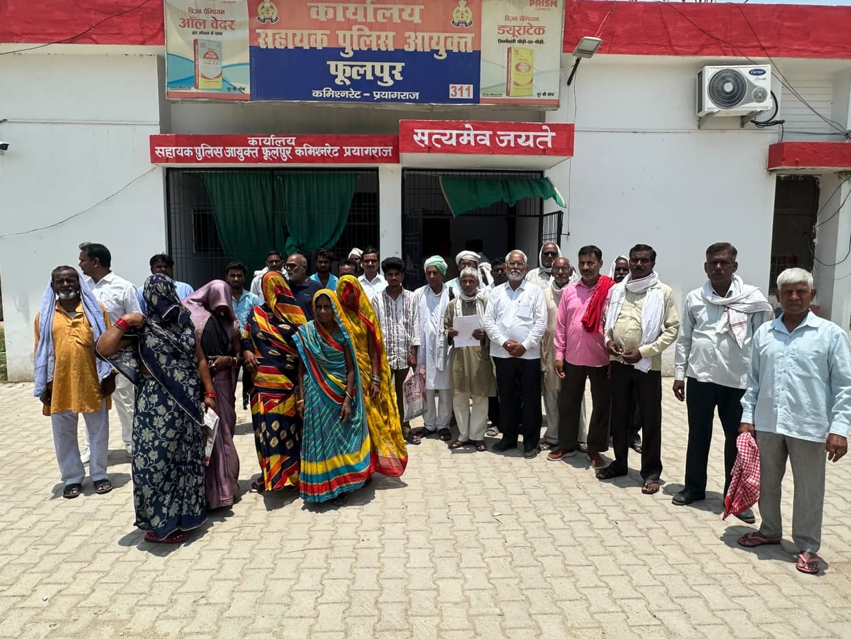 Theft at woman's house; villagers surround ACP's office