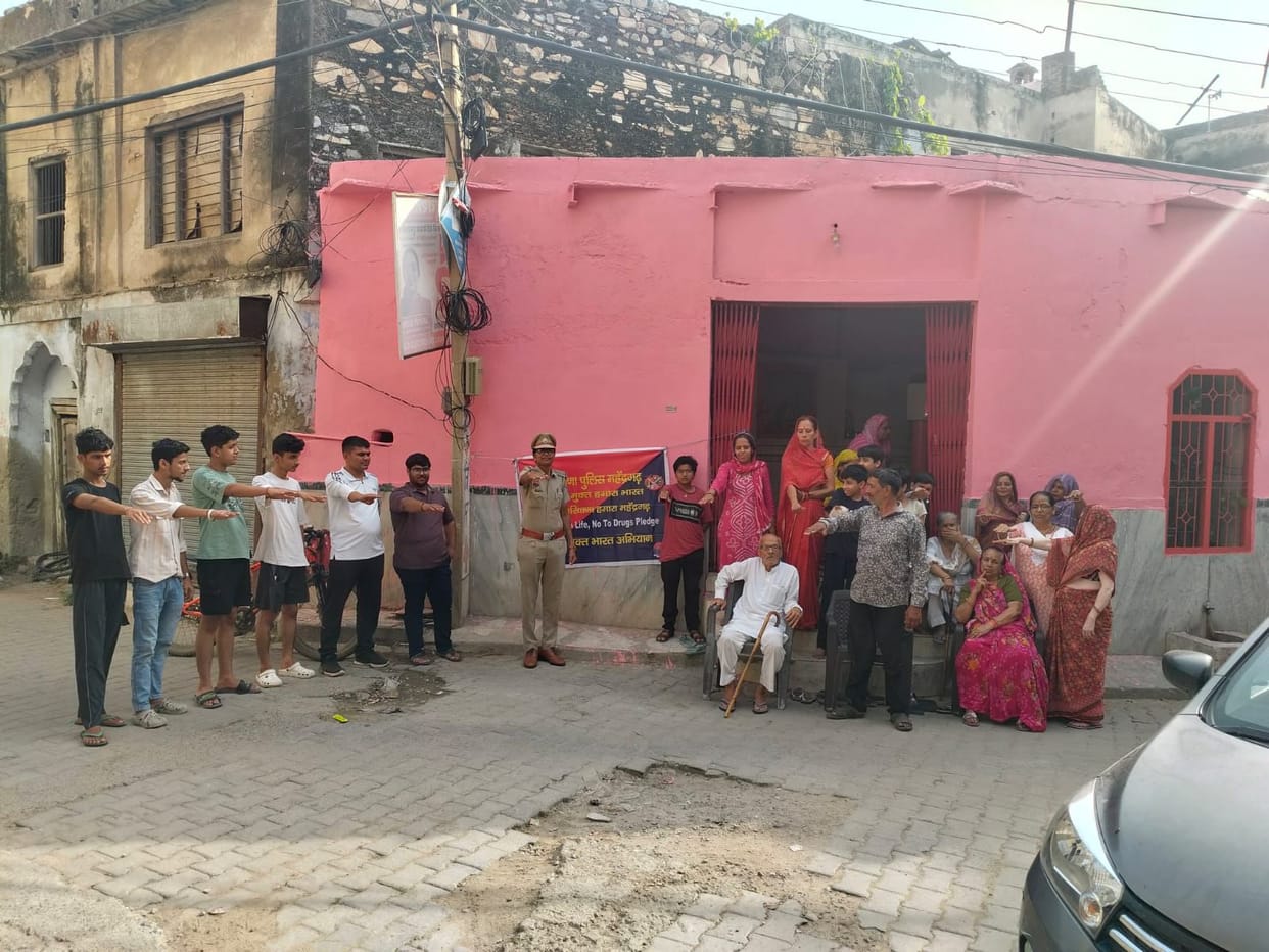 Urged the youth to stay away from drugs.