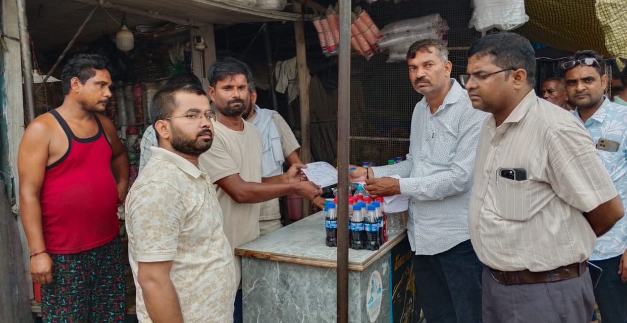Single-use plastic, thermocol, and polythene seized