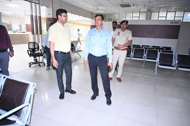 Special public outreach program at Saral Kendra on the 15th; SDM takes stock of preparations.