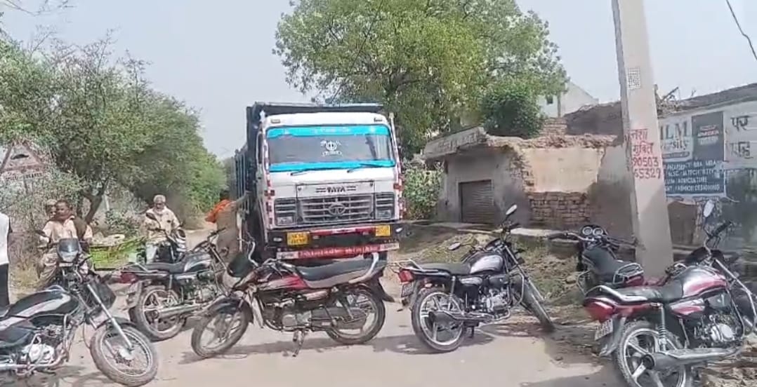 Road blocked for five and a half hours in protest against power cuts