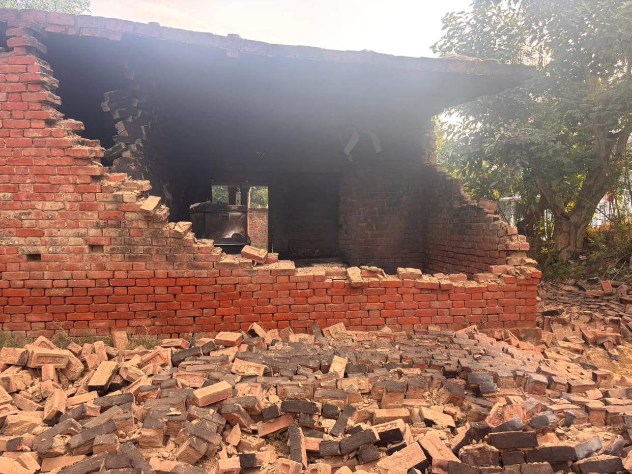 A young man set fire to the house, the cylinder exploded, four got burned