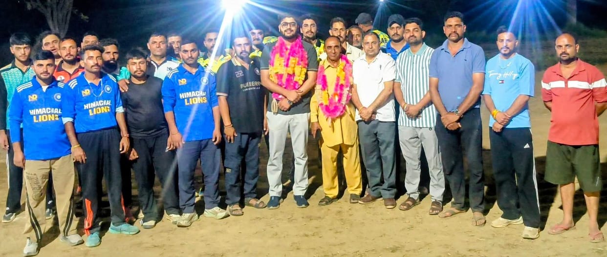 The teams of Ramshahar A, Gadon, Pahadi Chikni, and Goyla won their matches.