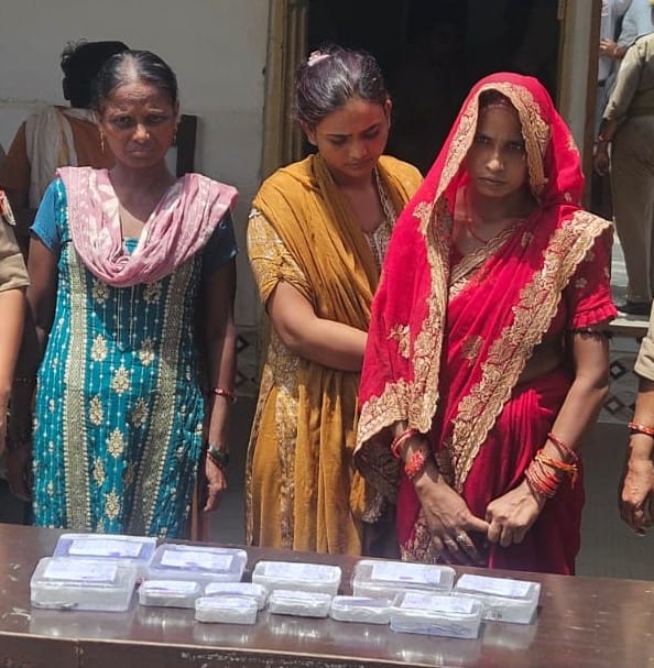 Three women who stole jewelry at the Hanuman Temple and Biriya Baba fair have been sent to jail.
