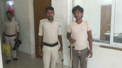 samastipur Sharp-edged weapon Eccentric accused arrested