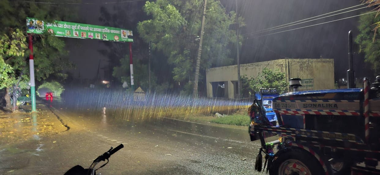 Power supply disrupted by storm; mercury drops by five degrees due to rain