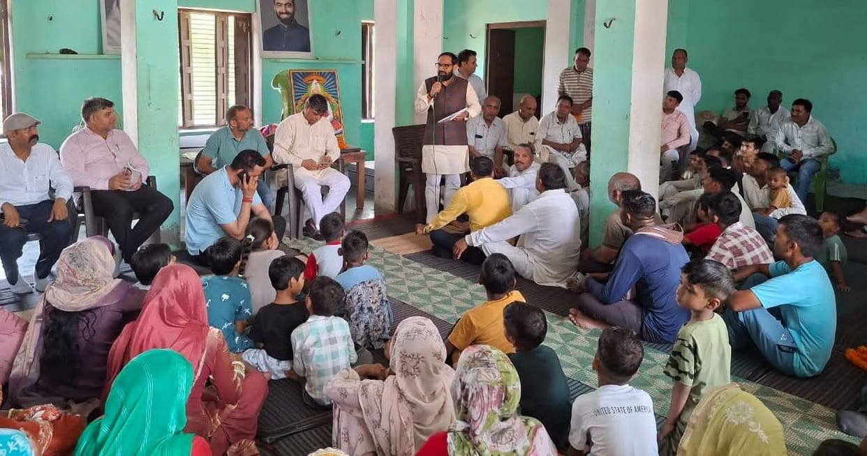 Saint Kabir's thoughts are still showing the right direction to the society: Devendra Atri
