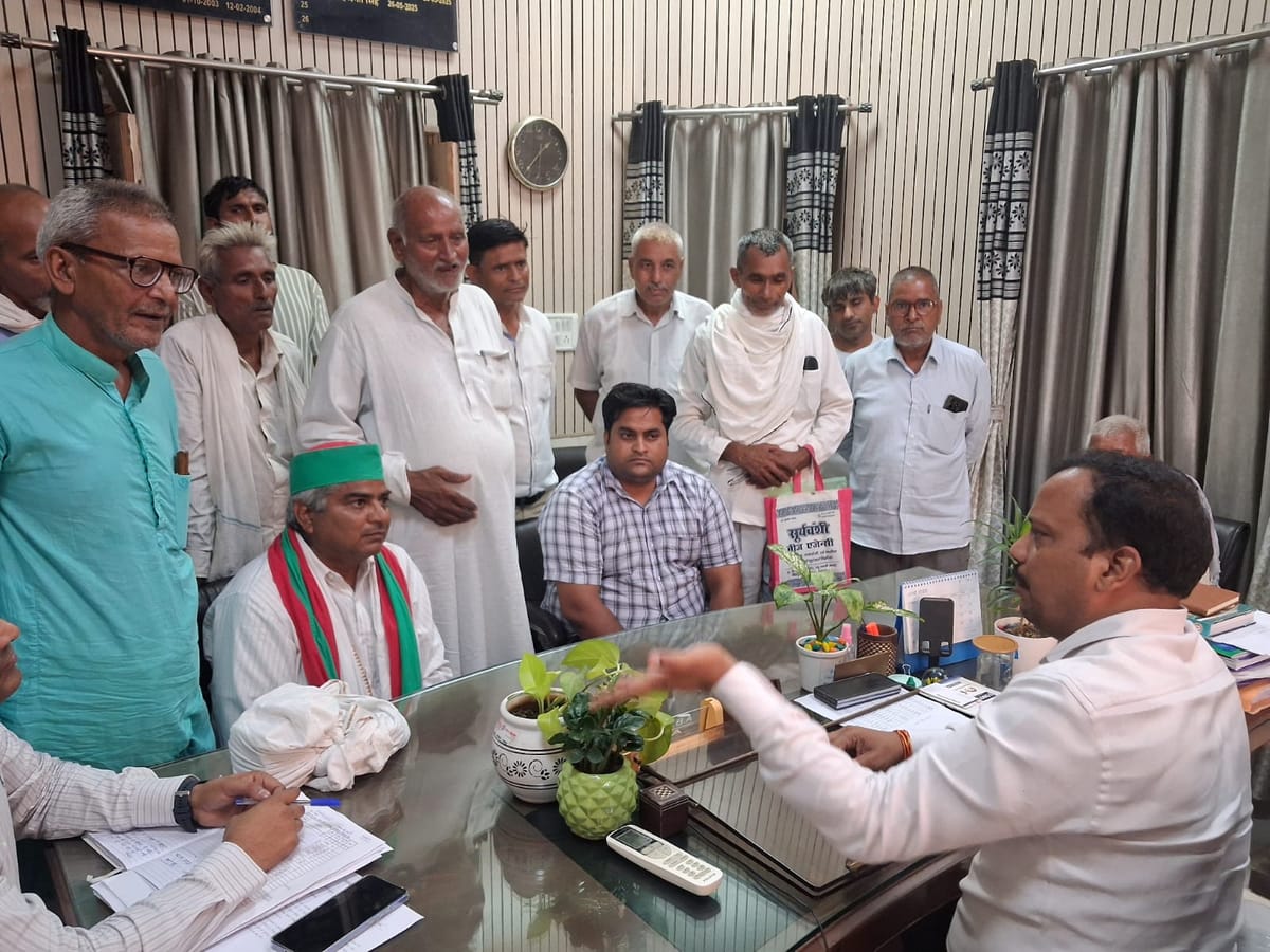 Agra News: आगरा-बांदीकुई रेललाइन के लिए भूमि अधिग्रहण का विरोध