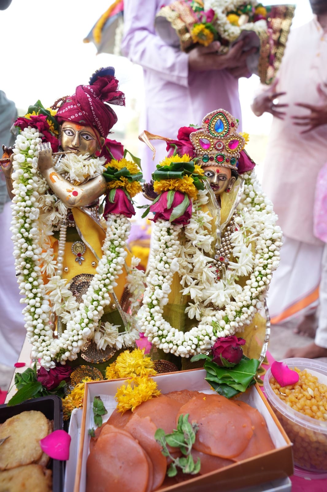 Devotees in Tears as Lord's Boat Sails in Adhik Maas