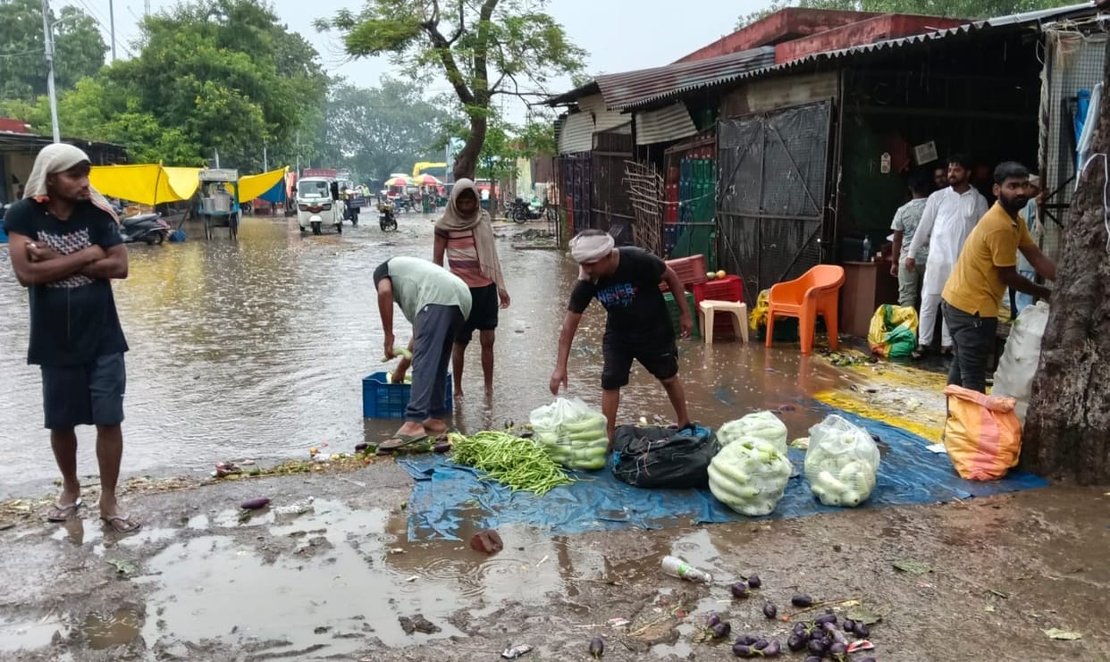 An hour of rain... roads flooded