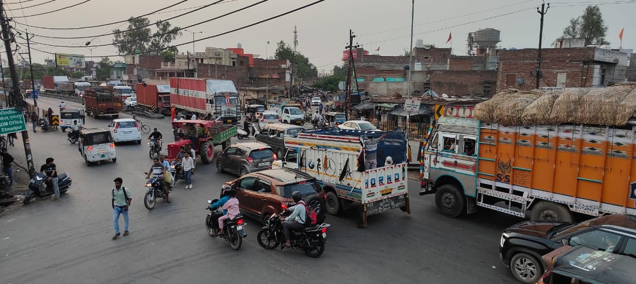 Drone survey for Etmadpur flyover begins; relief from traffic jams expected.
