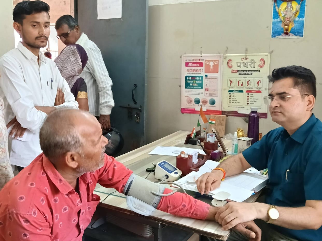 Dietary habits deteriorating in the heat; rise in food poisoning cases.