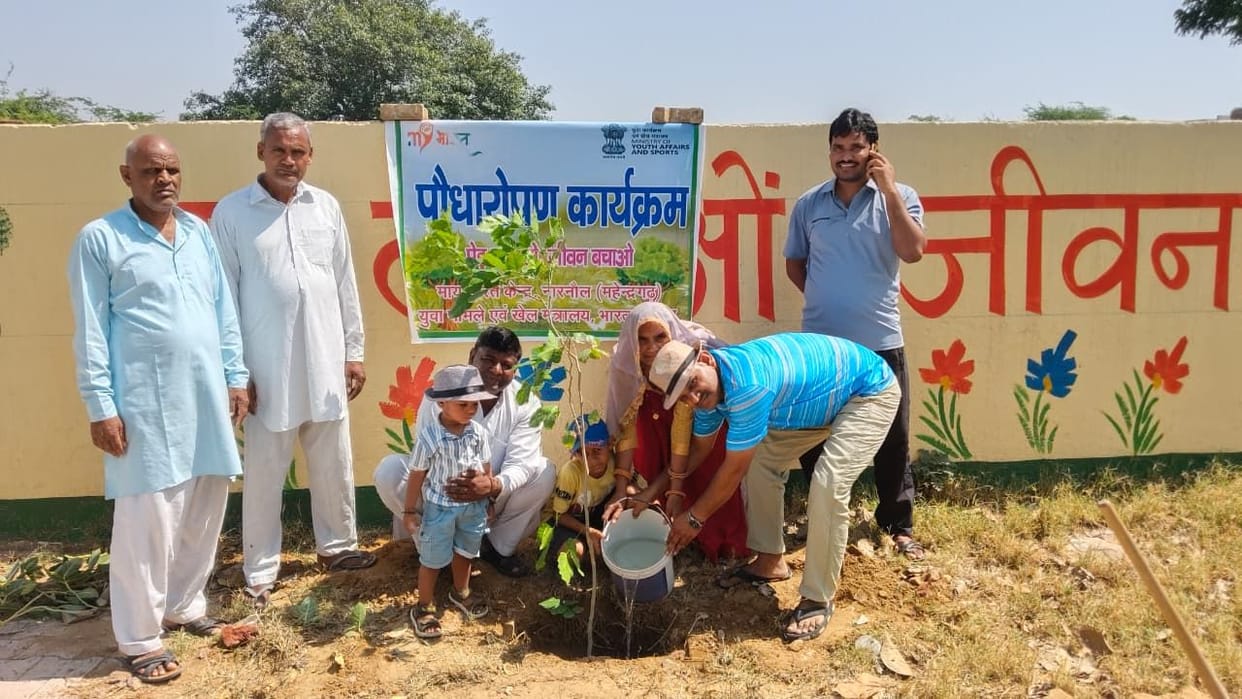 Conveyed the message of environmental conservation by planting saplings.