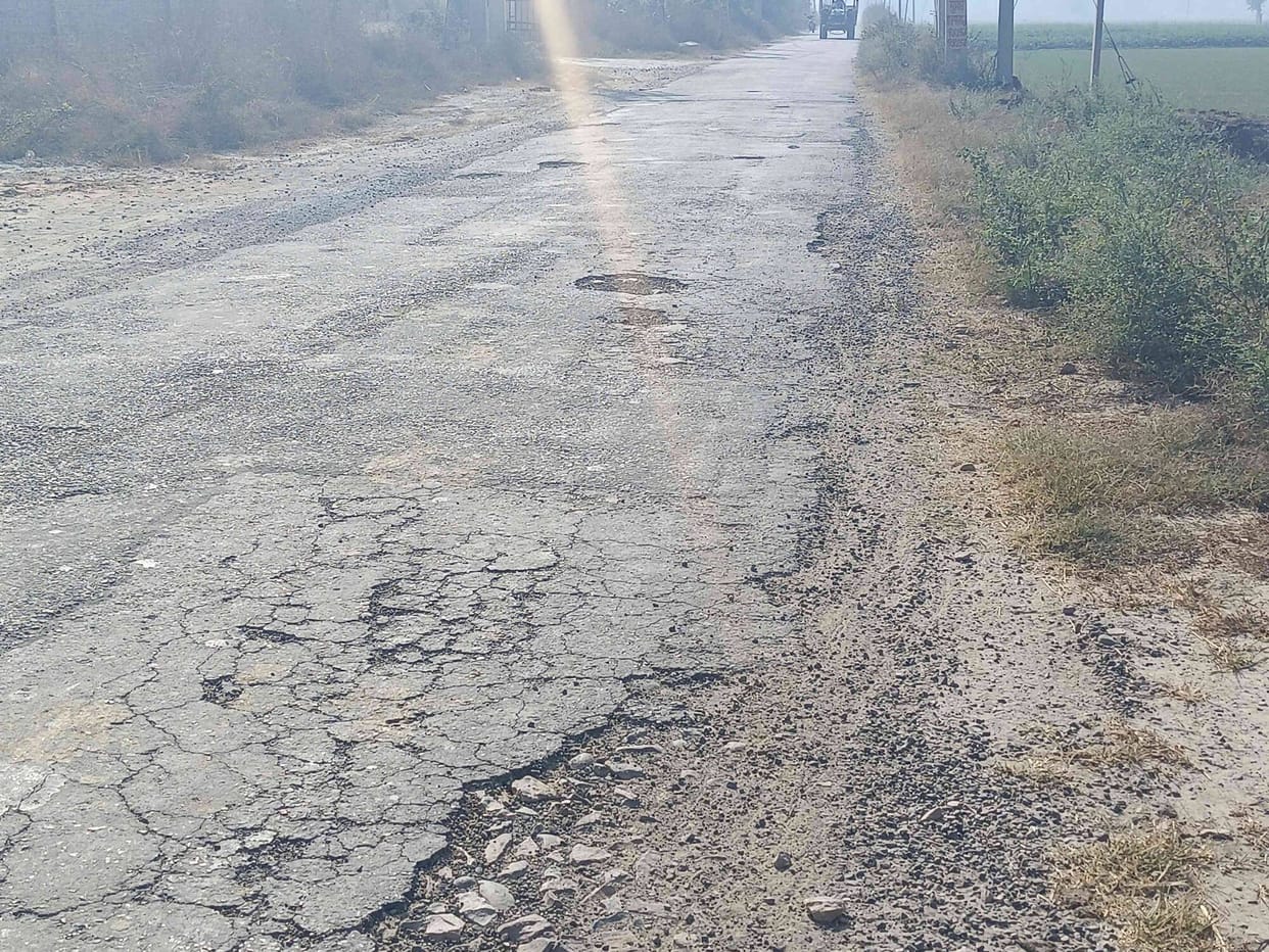 Pyauda-Titram road, connecting to the Hisar-Chandigarh Highway, has become a source of trouble.