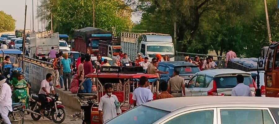 Angry people blocked NH-148B, relented after 20 minutes
