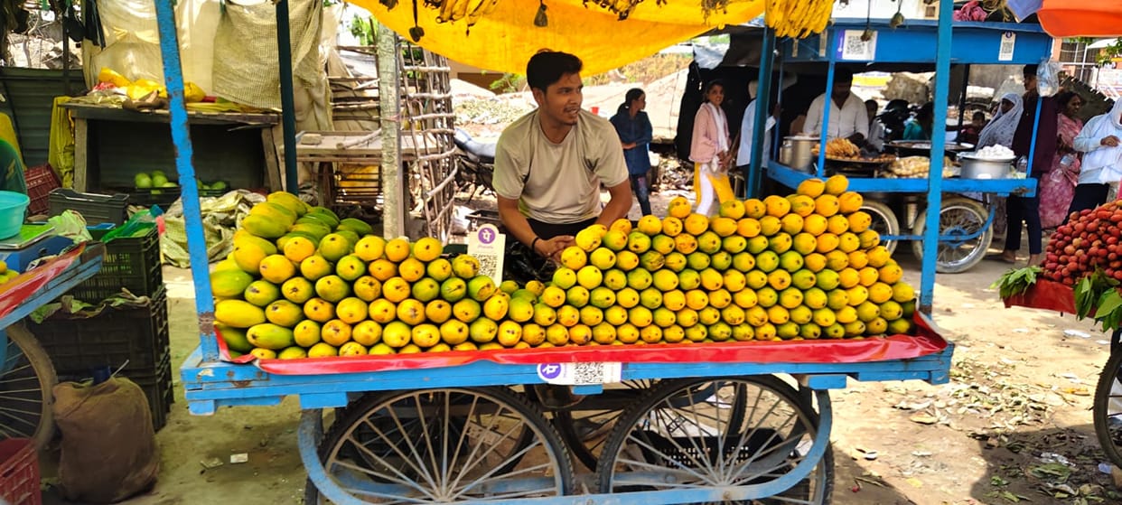 Mangoes that used to be sold for Rs 100 per kg are now available for Rs 100 for 2.5 kg.