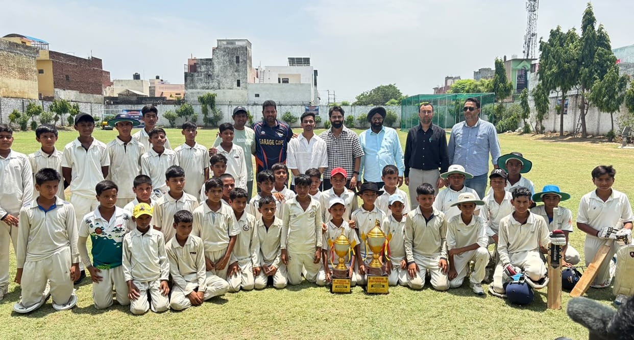 UYDS Hapur clinches the trophy.