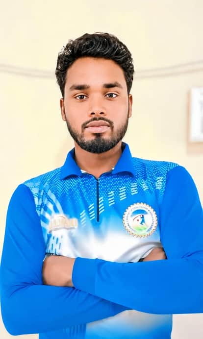 Lokendra, a differently-abled cricketer from Barwani with an impaired leg, turned his struggle into his