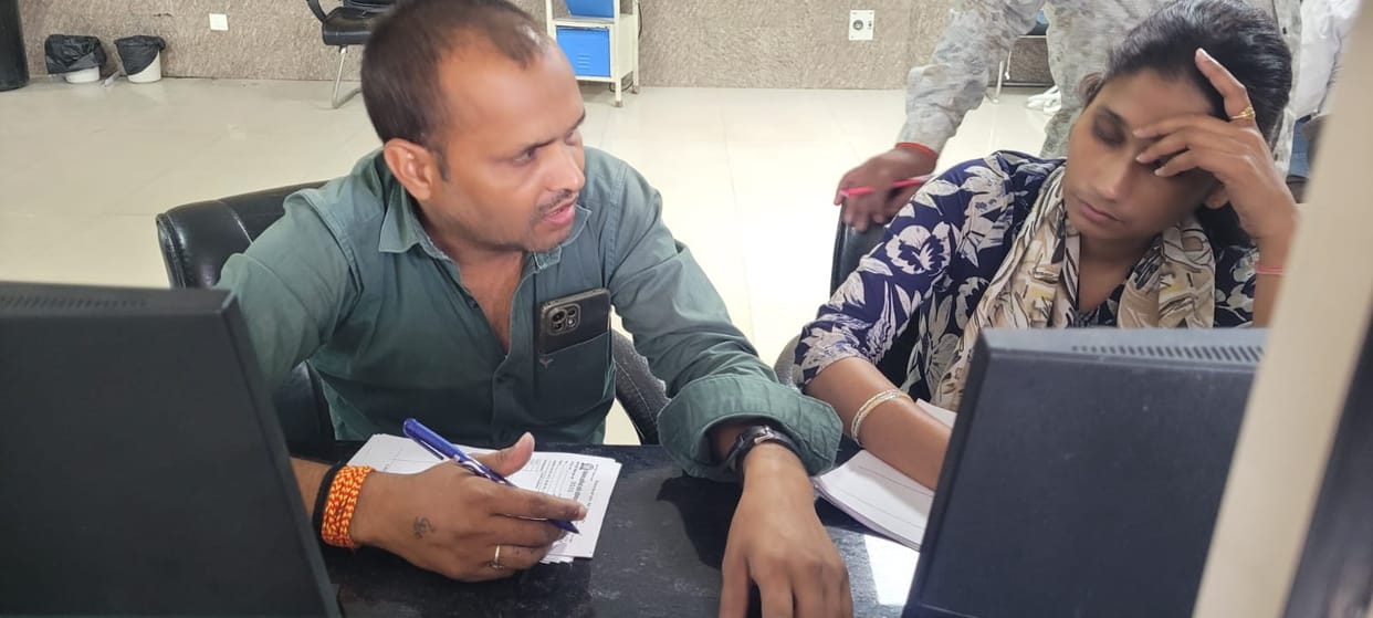 Server down for 4 hours at medical college; patient slips issued offline.