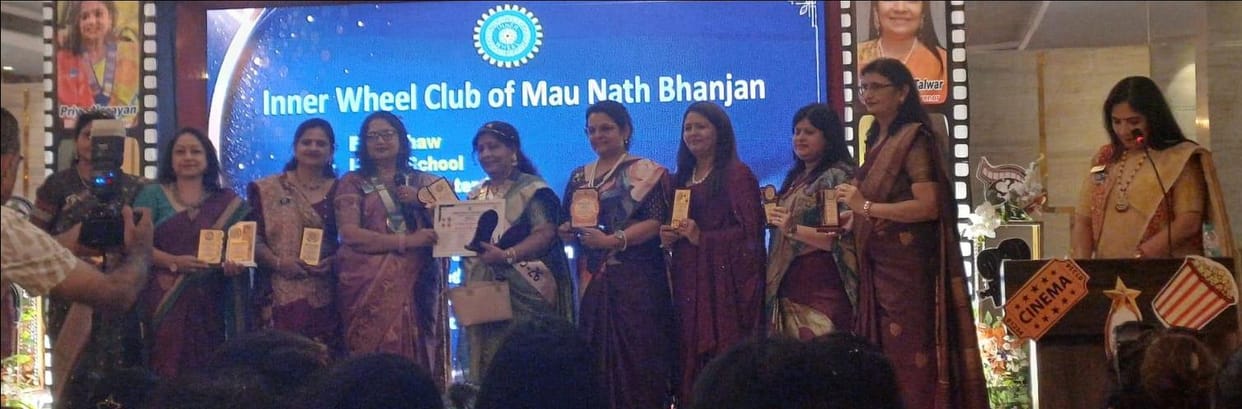 Inner Wheel Club Mau received 30 awards, including the prestigious Diamond Award.