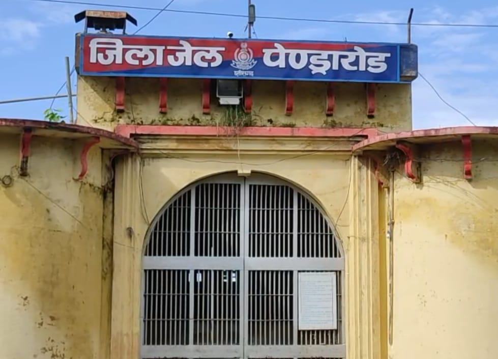 Prisoner jailed in case escapes from prison accused arrested at railway station in GPM