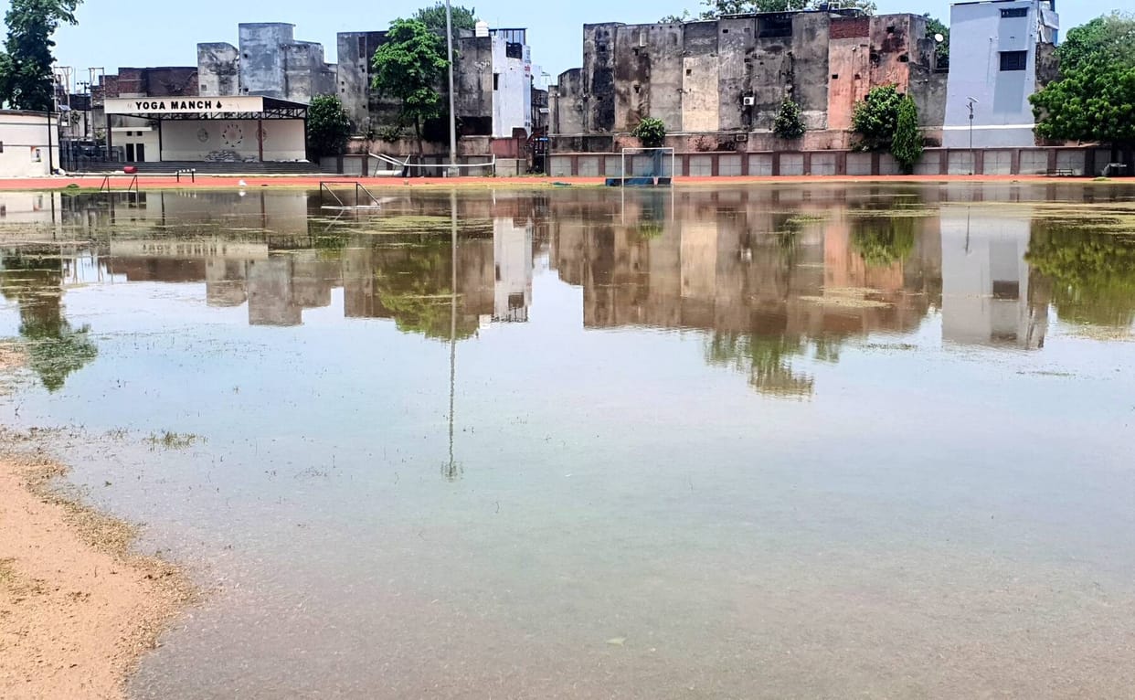 Two and a half hours of rain expose the reality of drain cleaning; city left waterlogged.