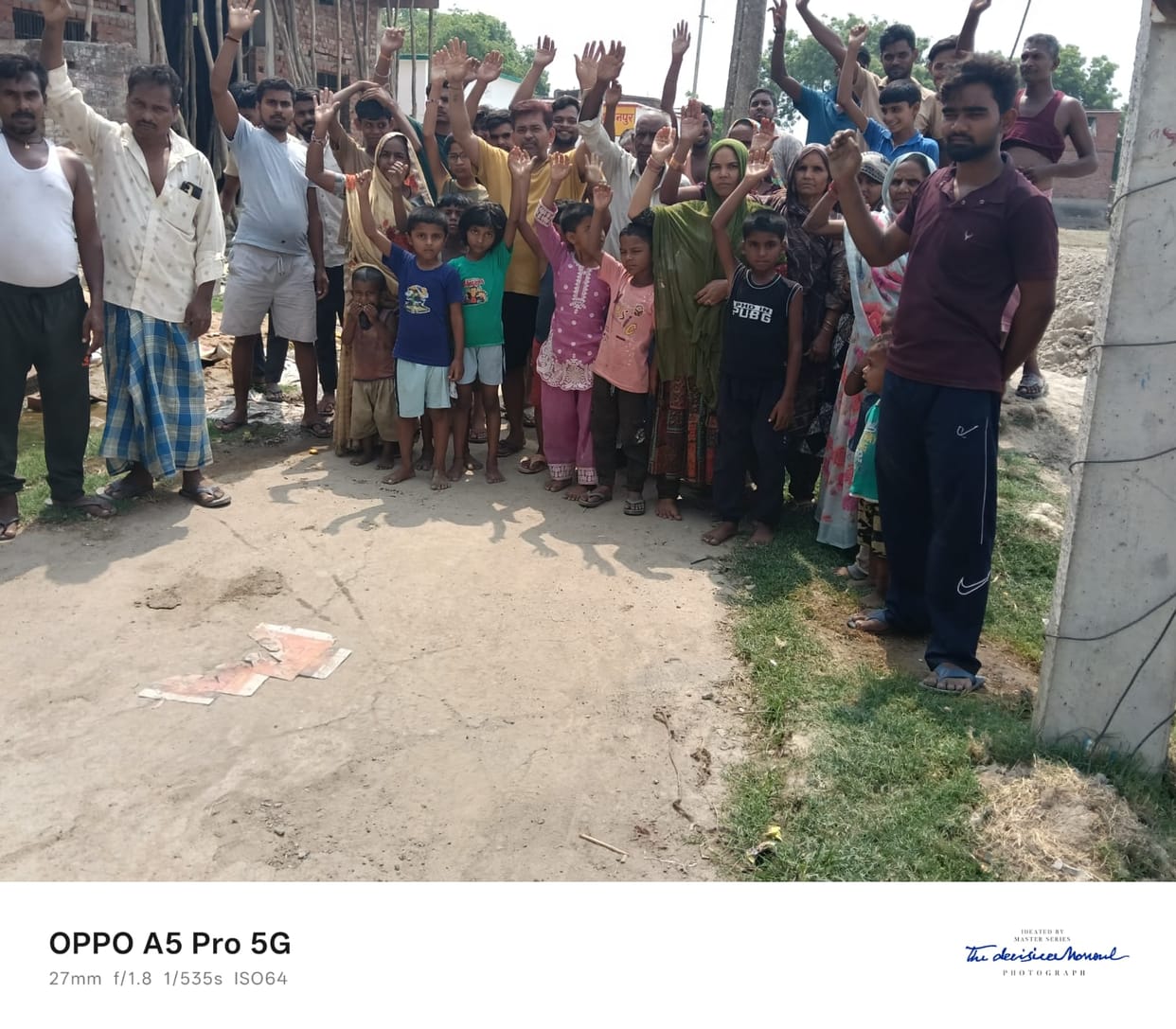 Burnt-out transformer not replaced for 10 days; villagers stage protest.