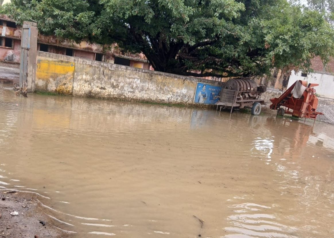 Hospital turns into a pond due to rain; patients and attendants face hardship.