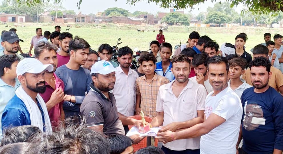 The Harganpur team defeated the Mohammadganj team by two runs.