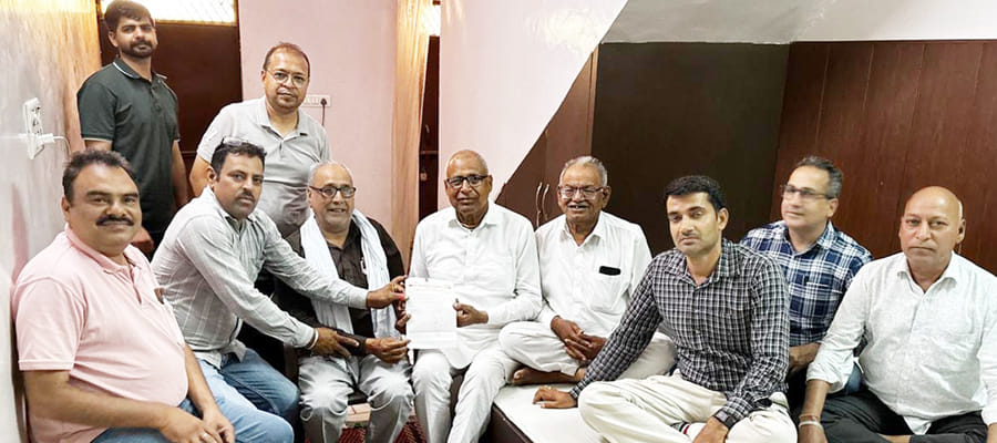 Contest between Bhagat and Roshan for the post of Pradhan