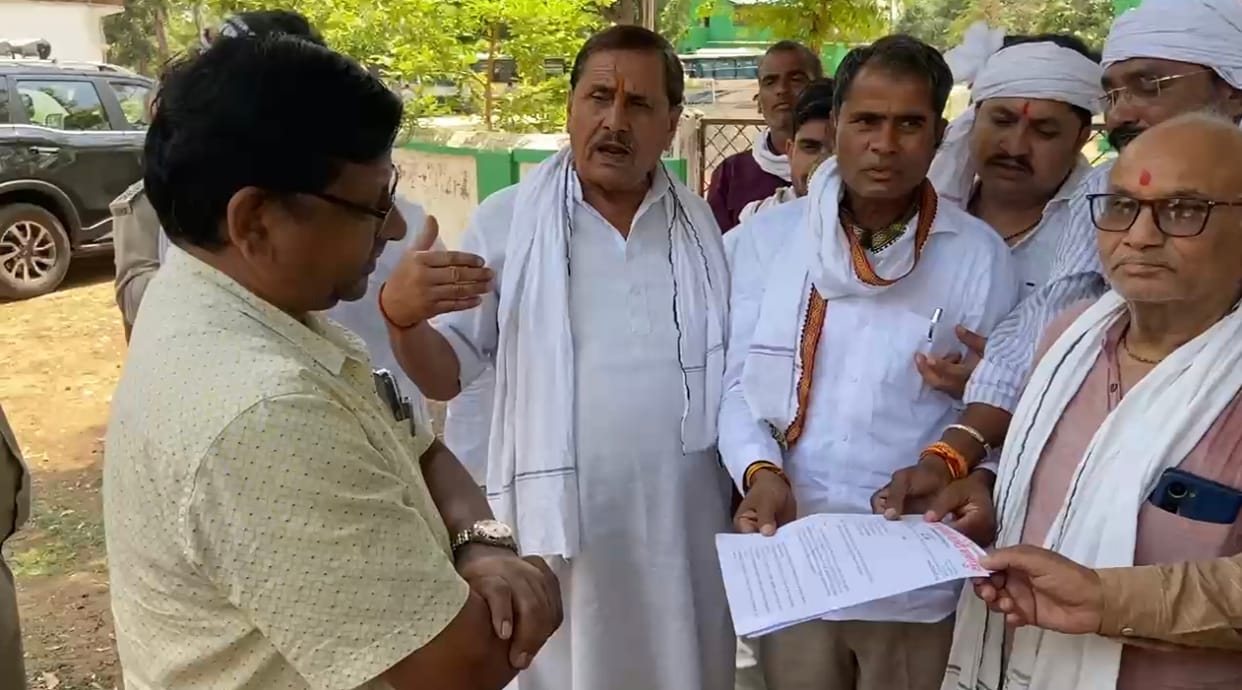 Congress Submits Memorandum to Governor Over Rising Tiger Attacks in Bandhavgarh