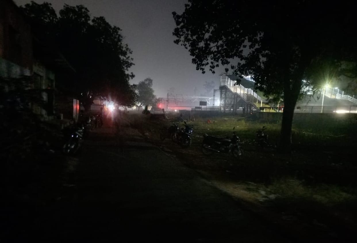 Railway station facilities derailed, problems running on the tracks