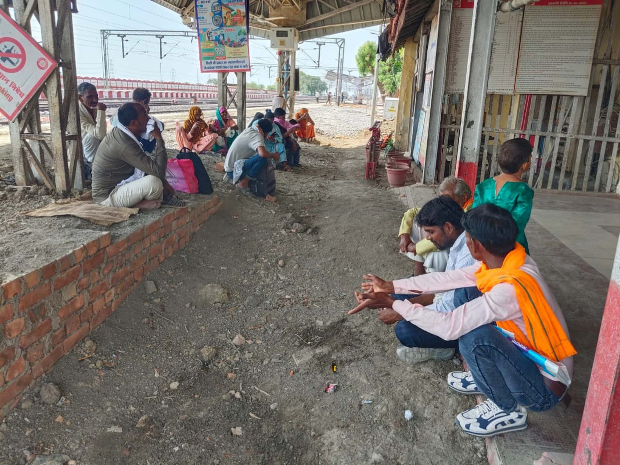 MEMU arrived five hours late; passengers kept waiting.