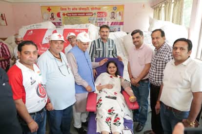 Blood donation can give a new life to a needy person: Rajiv Jain