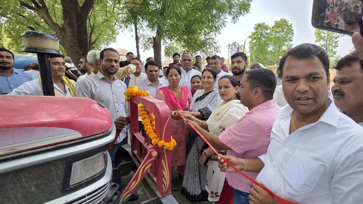 Villages in Rai block receive 41 water tankers; villagers to get relief.