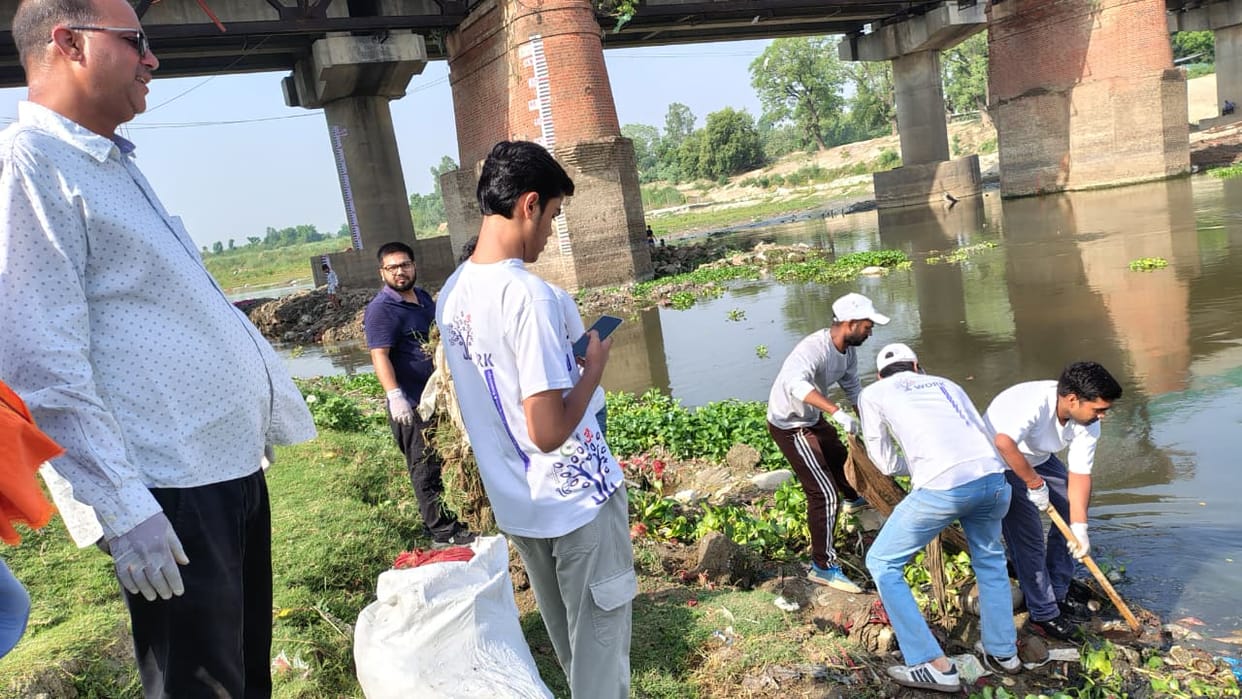 Cleanliness drive held at Garra River's Rajghat; message of water conservation conveyed.