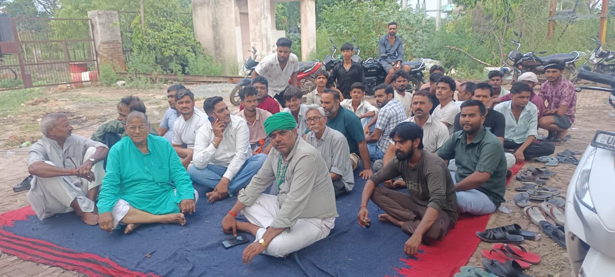 Villagers staged a protest at the power station over electricity issues.