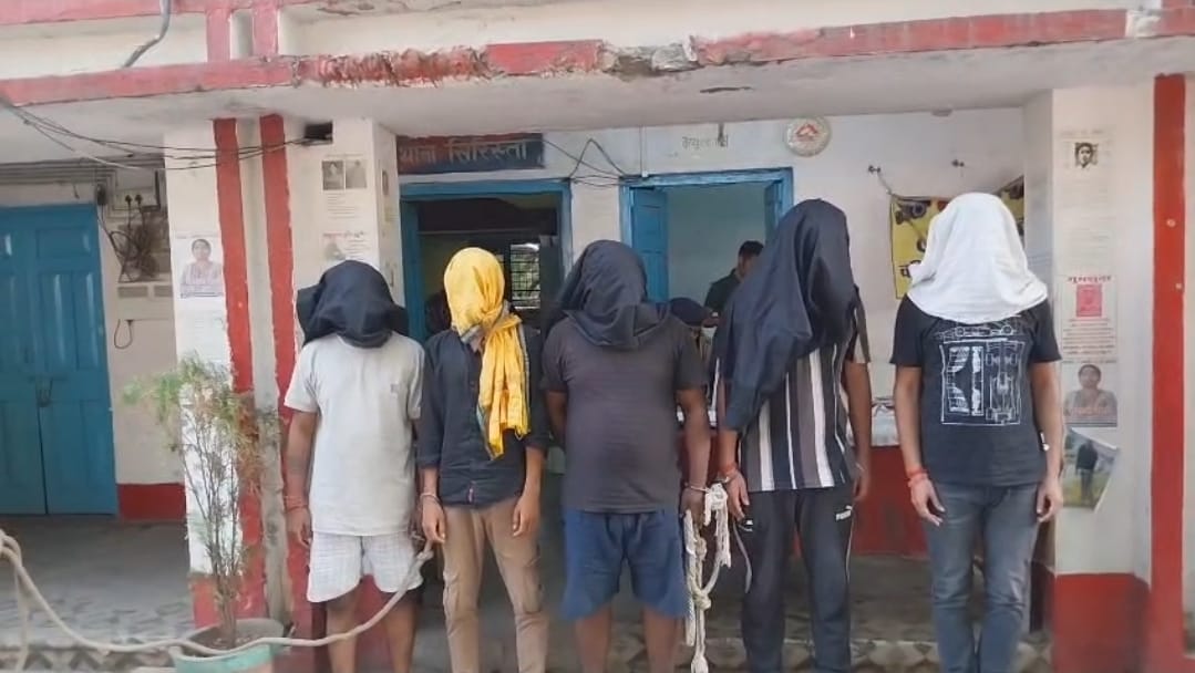 five arrested for fraud involving counterfeit flipkart goods rohtas bihar news