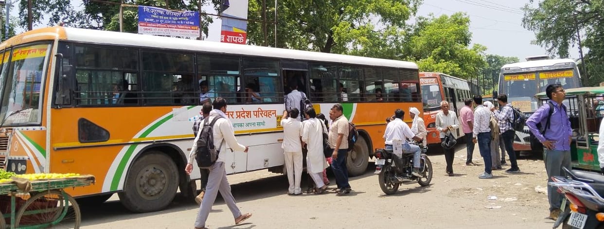 No chaotic scramble ensued; candidates returned to their destinations by bus.