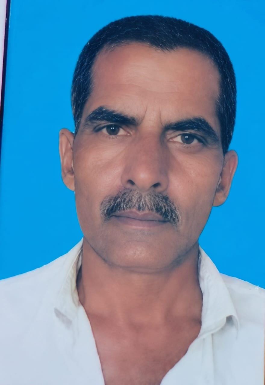 Youth dies under suspicious circumstances; deep wounds found on body.