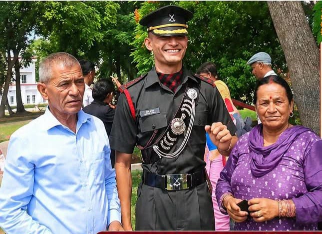 Grand welcome for Sundernagar's Vikas Thakur upon becoming an Army Lieutenant.