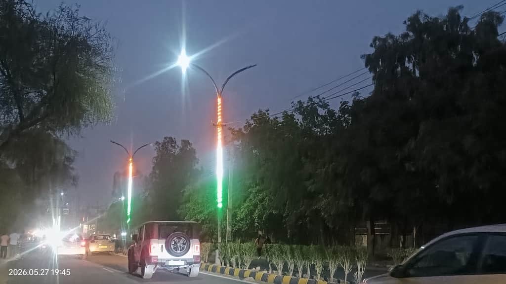सिरसा बंद पड़ी स्ट्रीट लाइटें।
