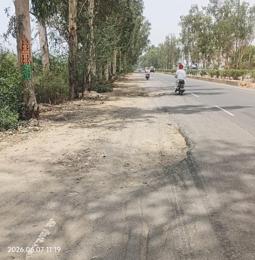 Wounds remain unhealed even after a year and a half: Subsiding road on Hisar Road becomes a hazard; questions raised over the stormwater drainage line.