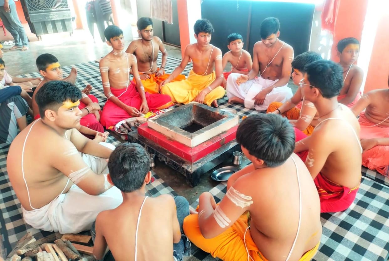 A person's greatness is determined by their actions: Shashvatanand