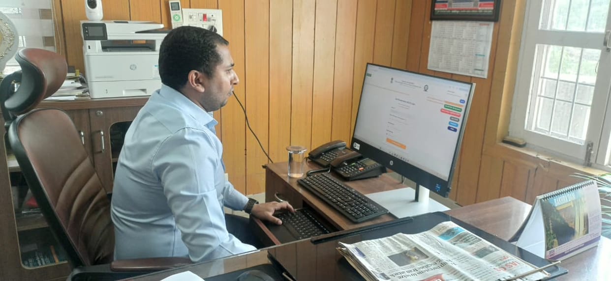 Pace of digital census picks up; SDM sends a message by personally conducting the enumeration.