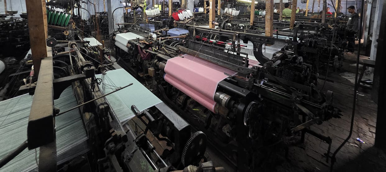 Power cuts and faults have badly affected the powerloom industry