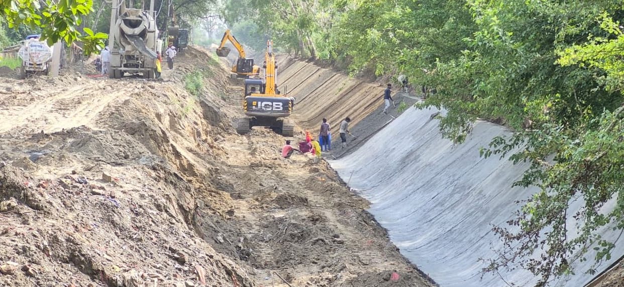 After a decade and a half, the Jui Canal will be concretely lined, increasing its capacity by 30 to 40 cusecs.