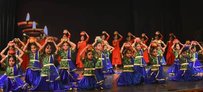 Closing ceremony of the summer workshop organized by the Birju Maharaj Kathak Sansthan.